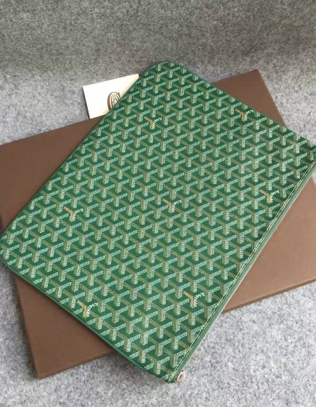 Goyard Clutch
