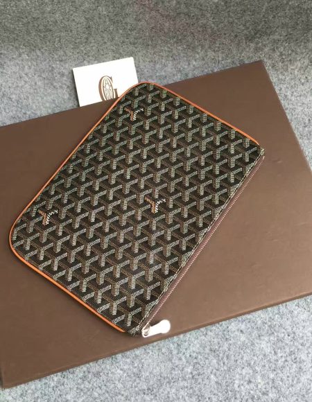 Goyard Clutch