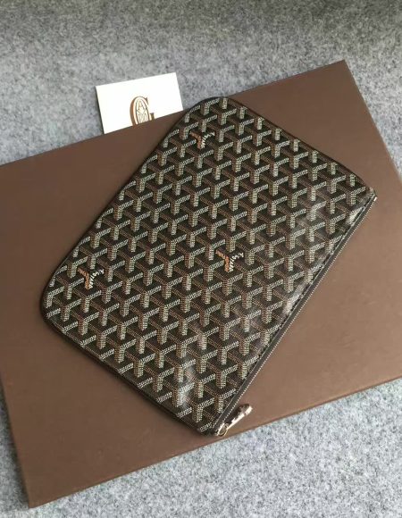 Goyard Clutch