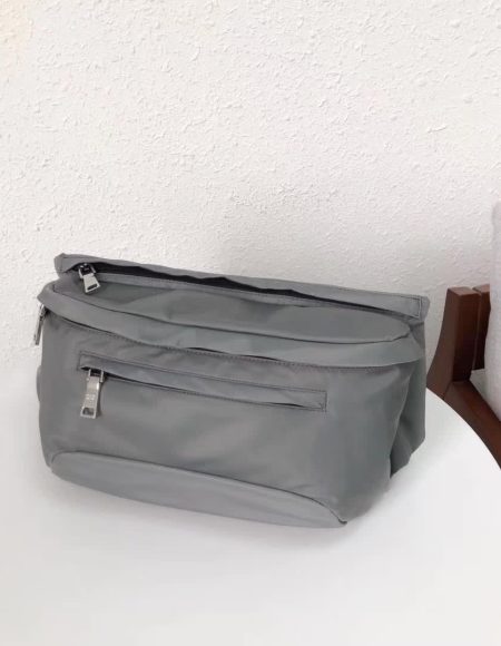 PRADA Pocket