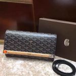 Goyard Clutch