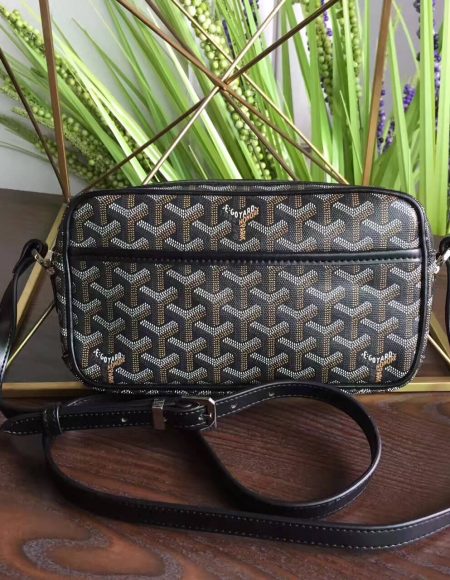 Goyard shoulder bag