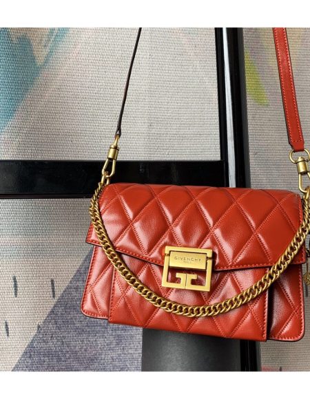 Givenchy GV3