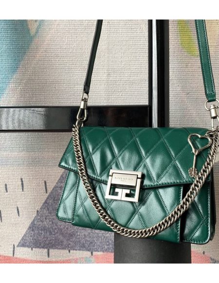 Givenchy GV3