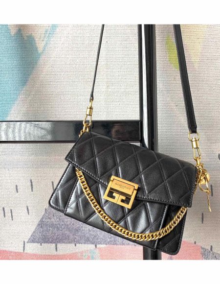 Givenchy GV3