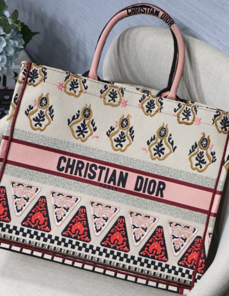 Dior book tote