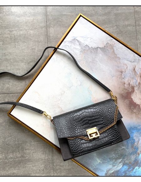 Givenchy GV3