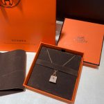 HERMES Necklace