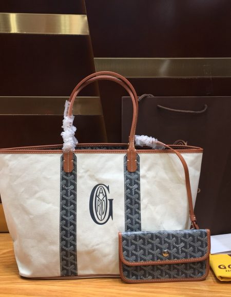 Goyard Tote
