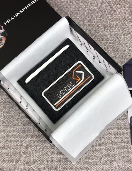 PRADA Clip