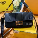 FENDI Baguette