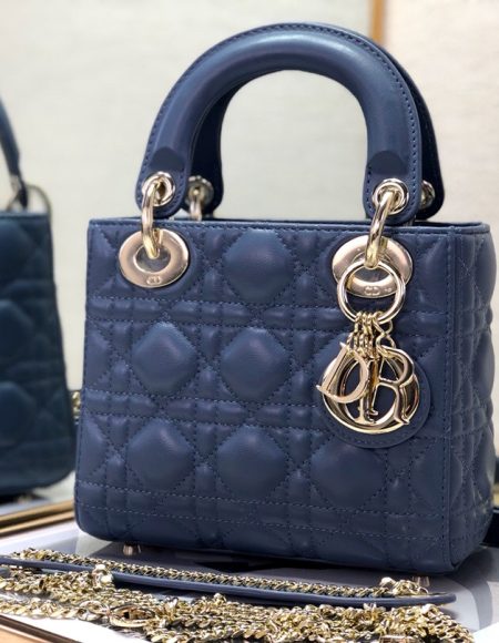 LADY DIOR