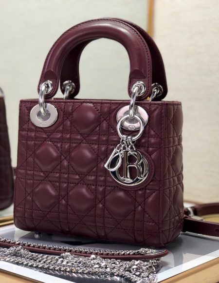 LADY DIOR