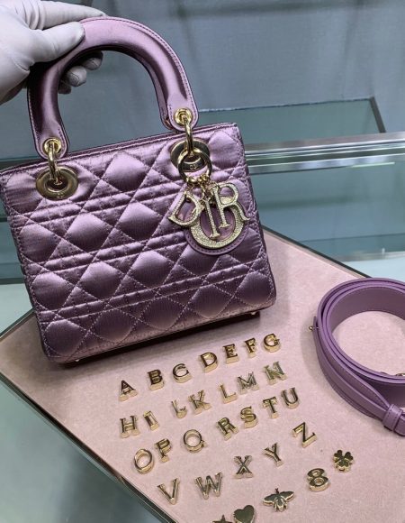 LADY DIOR