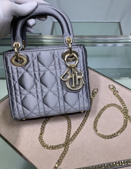 LADY DIOR