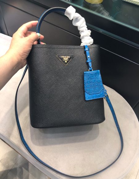 Prada Panier