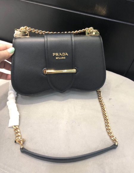 Prada Sidonie