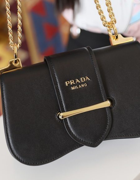 Prada Sidonie