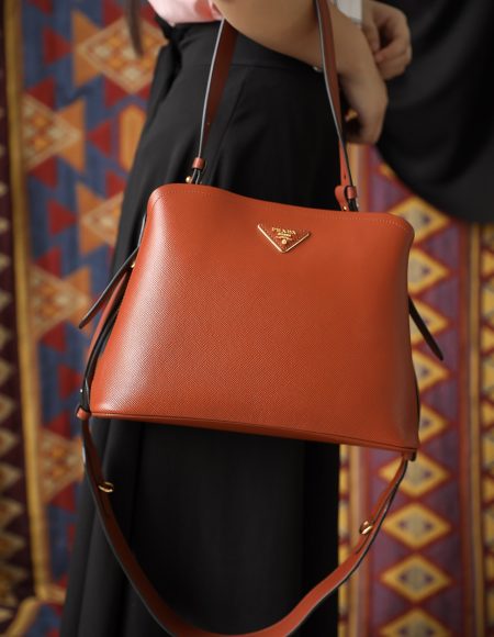 prada saffiano