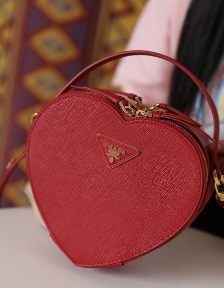 prada saffiano