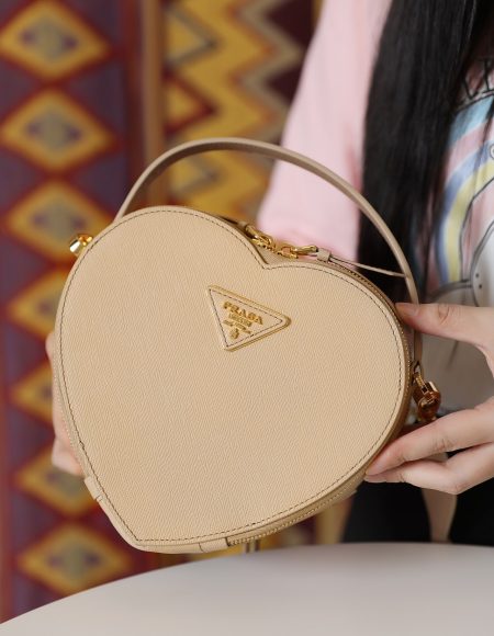 prada saffiano