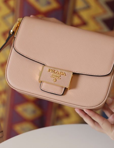 prada saffiano