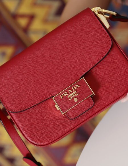 prada saffiano
