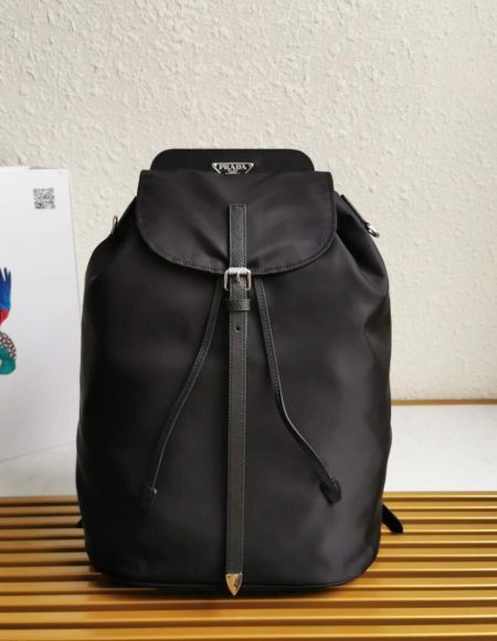 PRADA SAFFIANO