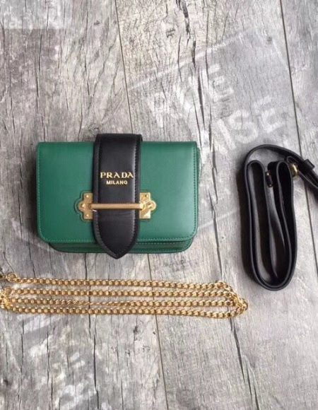 prada Cahier
