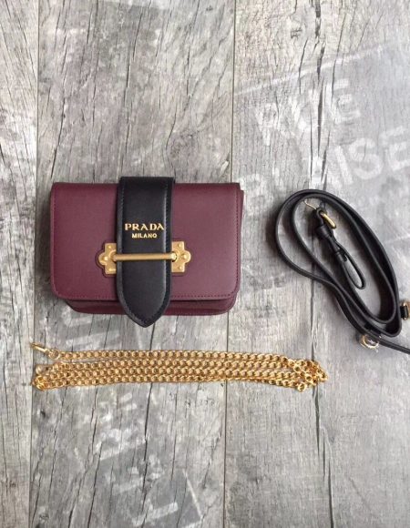 prada Cahier