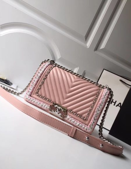 Chanel Leboy Sheepskin leather Shoulder Bag B67086 pink