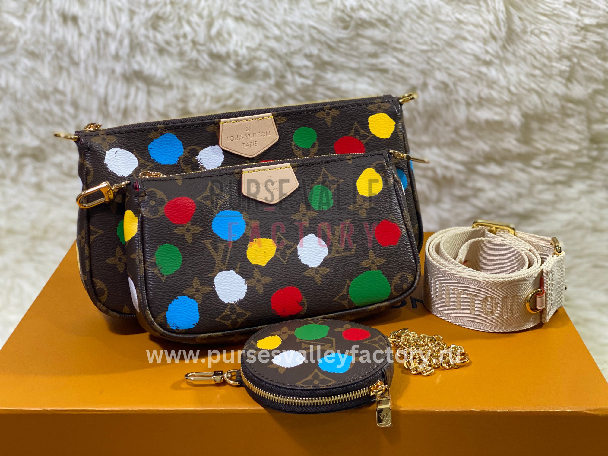 LV x YK Multi Pochette Accessoires Monogram Canvas - Handbags M46385