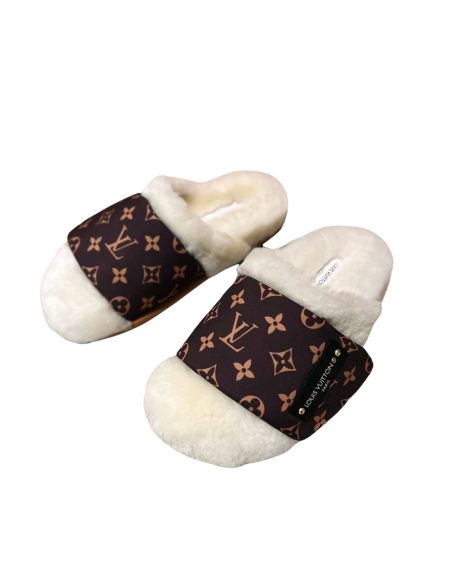 LOUIS VUITTON SLIPPER PILLOW FLAT COMFORT MULE WHITE 1AAM3K