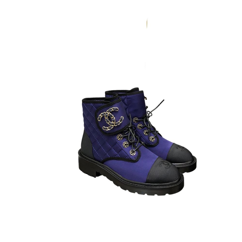 CHANEL ANKLE BOOTS PURPLE G36424