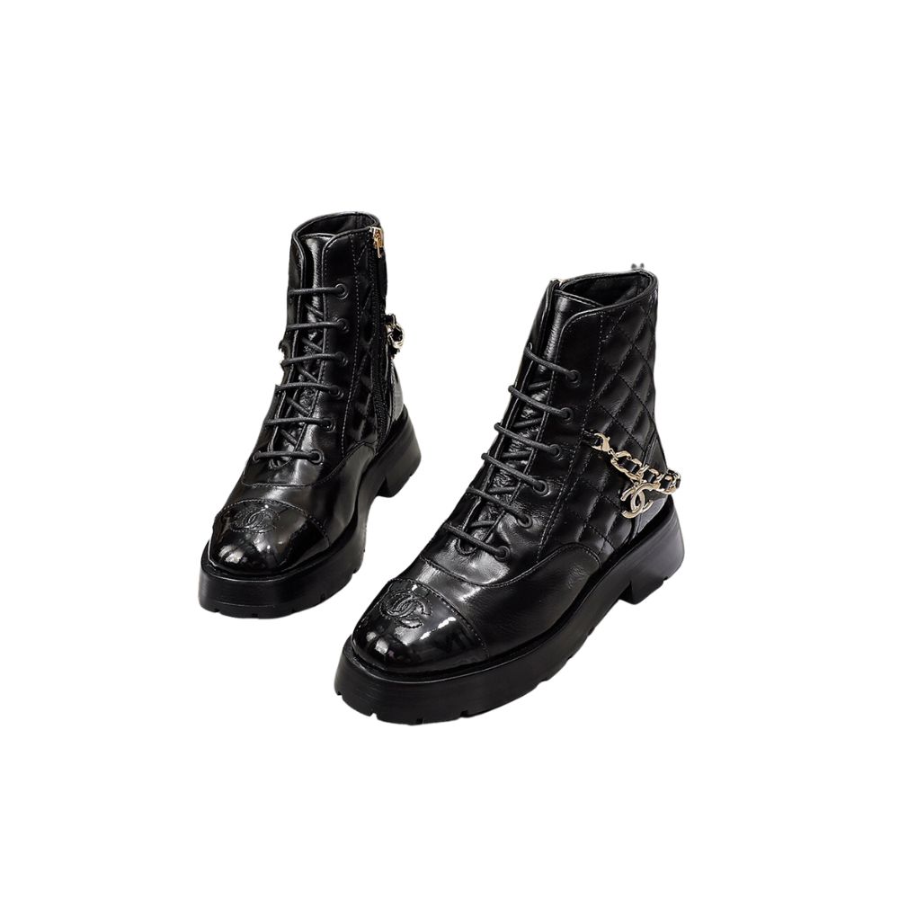 CHANEL ANKLE BOOTS BLACK G39393