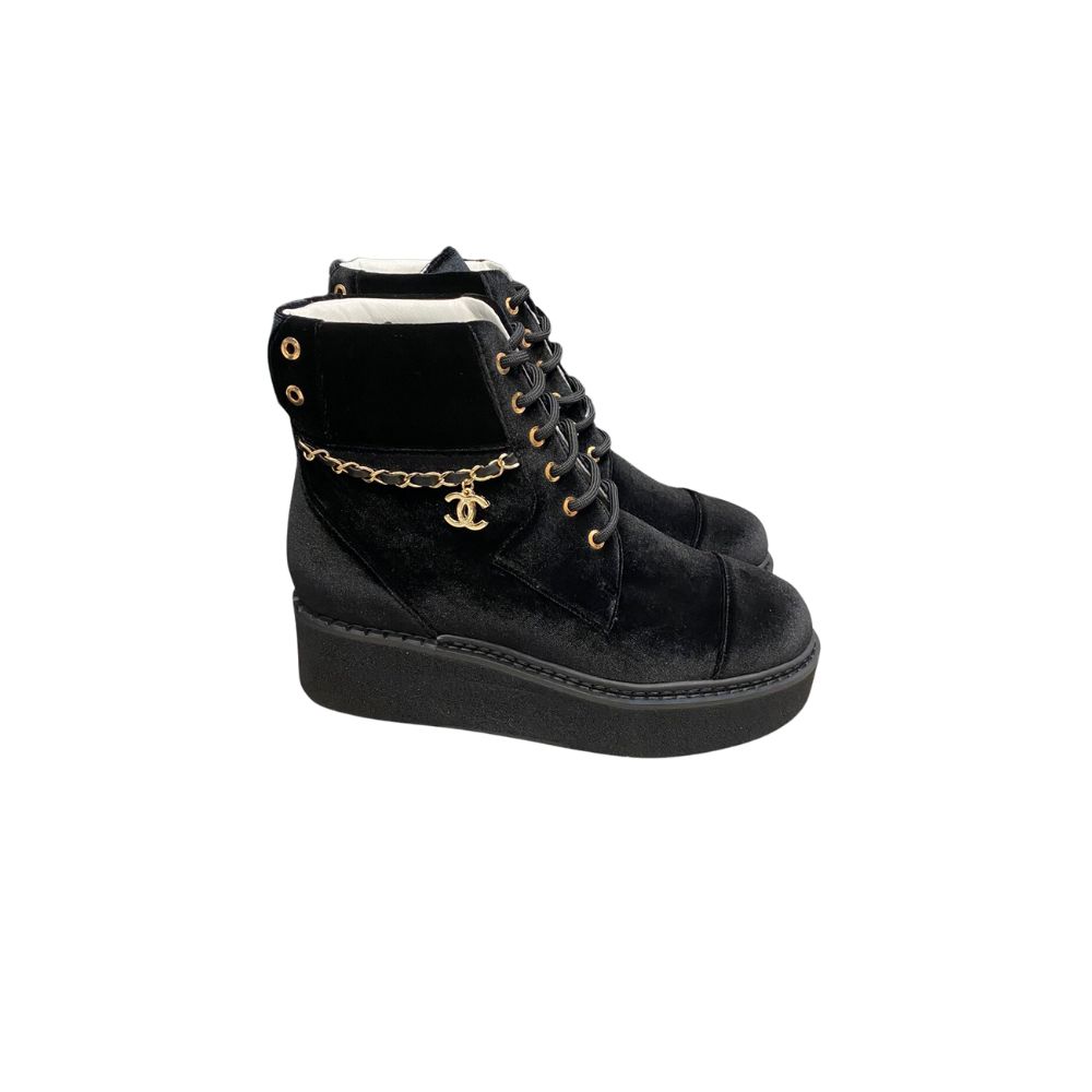 CHANEL ANKLE BOOTS BLACK G38514