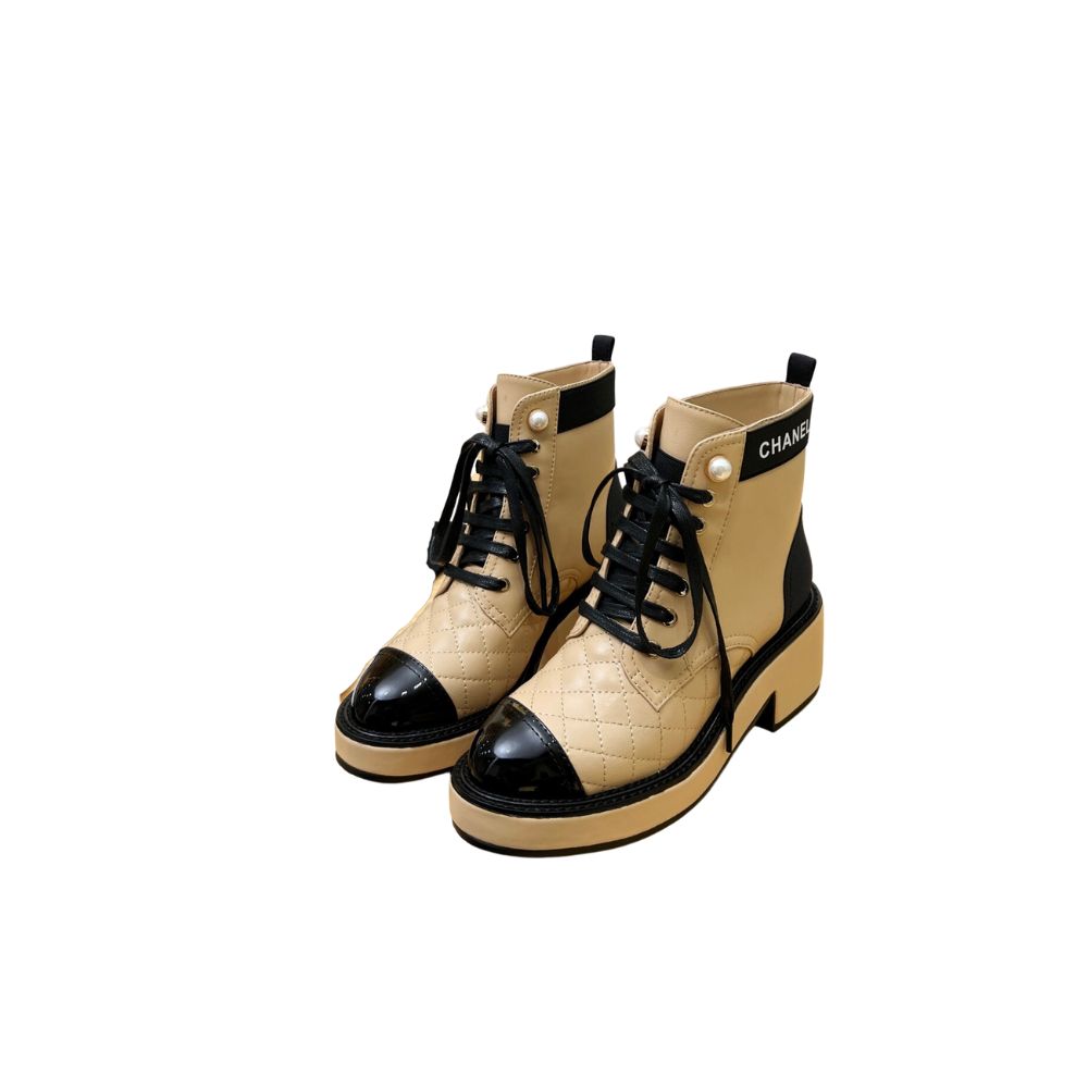 CHANEL ANKLE BOOTS NUDE G38514