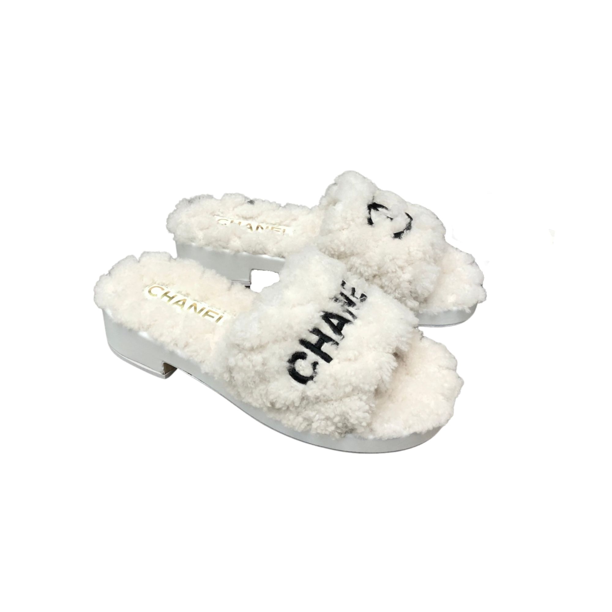 CHANEL MULES WHITE G39059