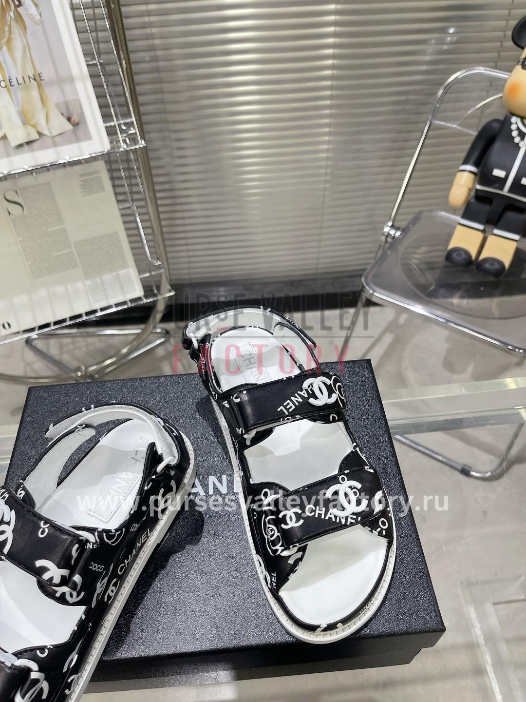 PVF_140923_CHANEL_-sandals_and_espadrilles-35-7