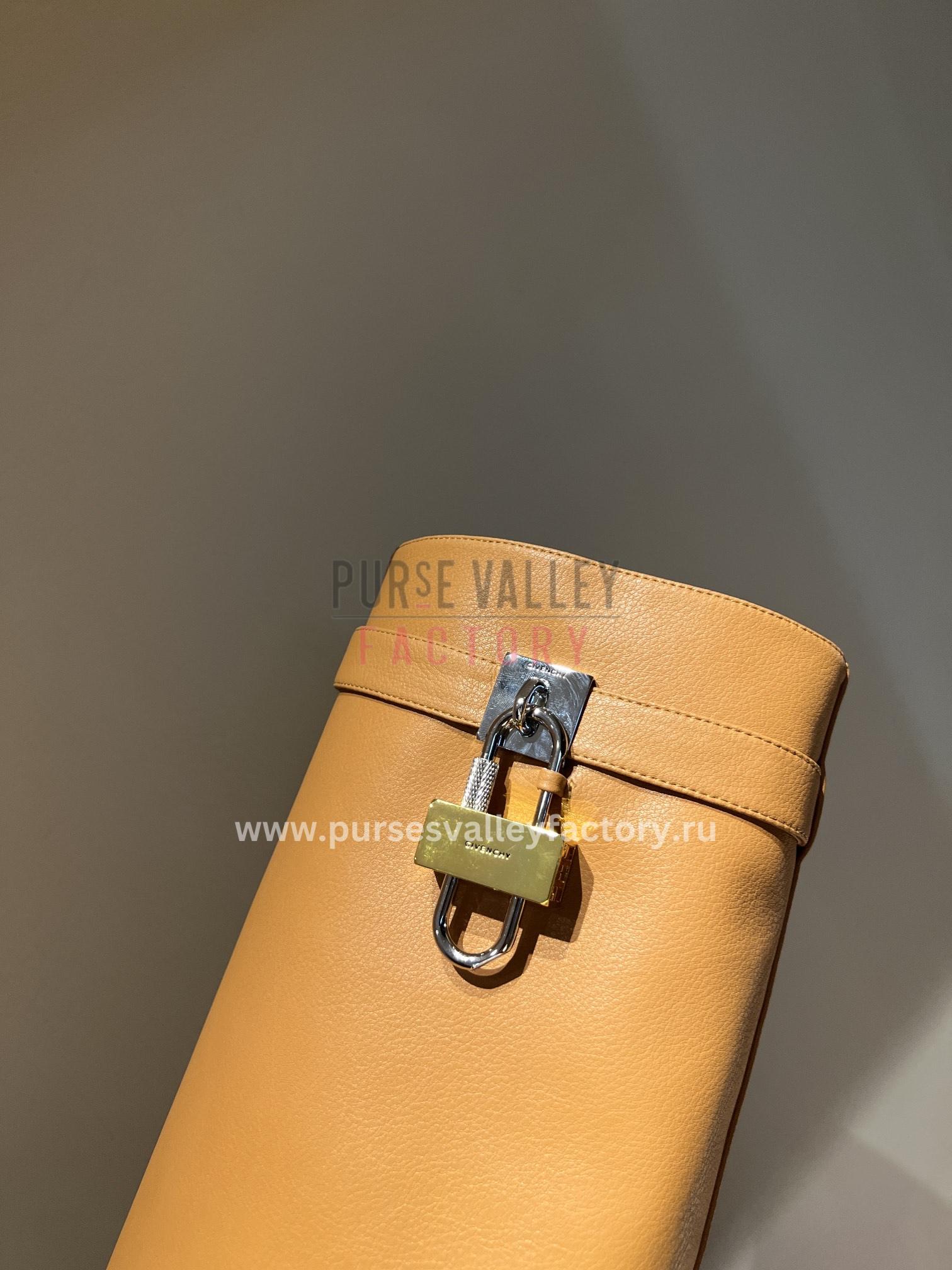 PVF_140923_GIVENCHY_-boots-6-7