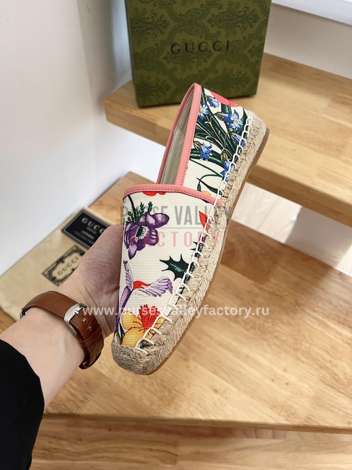 PVF_140923_GUCCI_-sandals_and_espadrilles-2-7