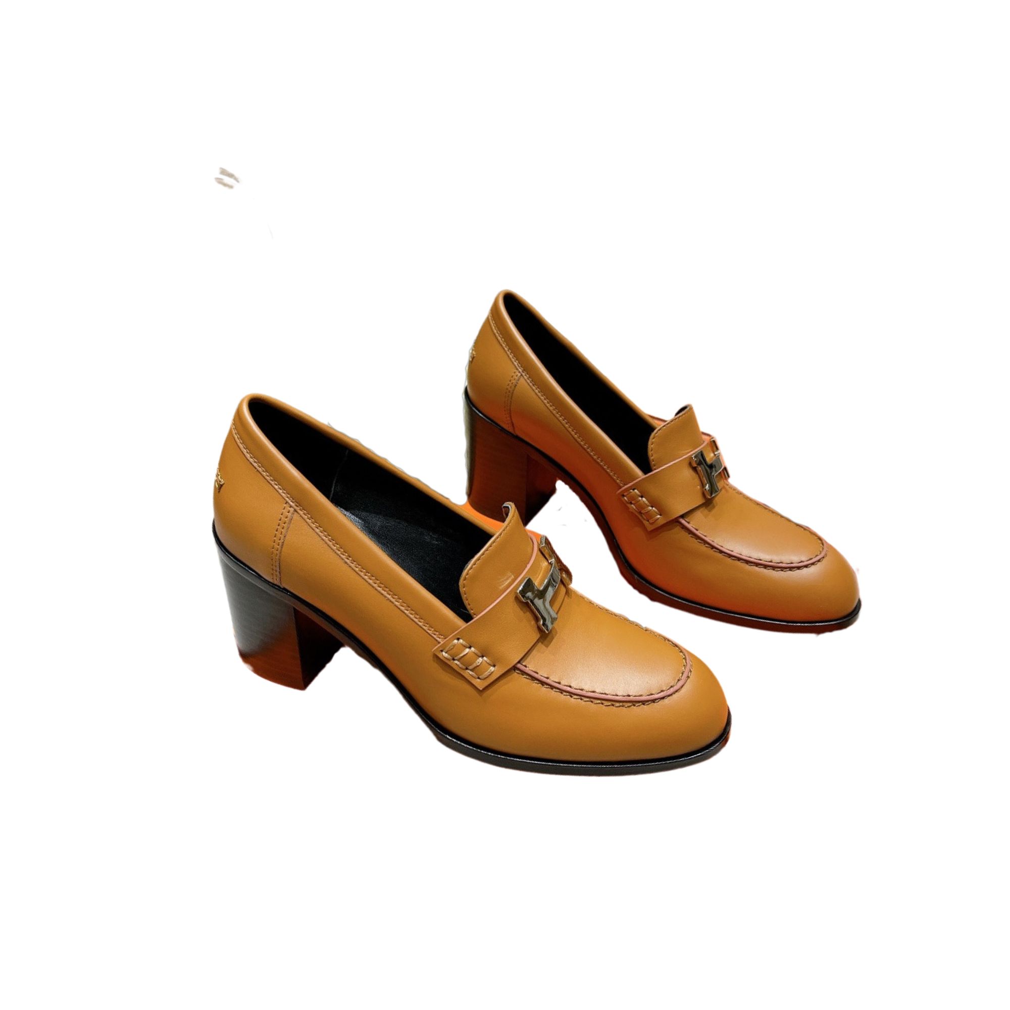 HERMES DAUPHINE 70 LOAFER TAN H212093Z