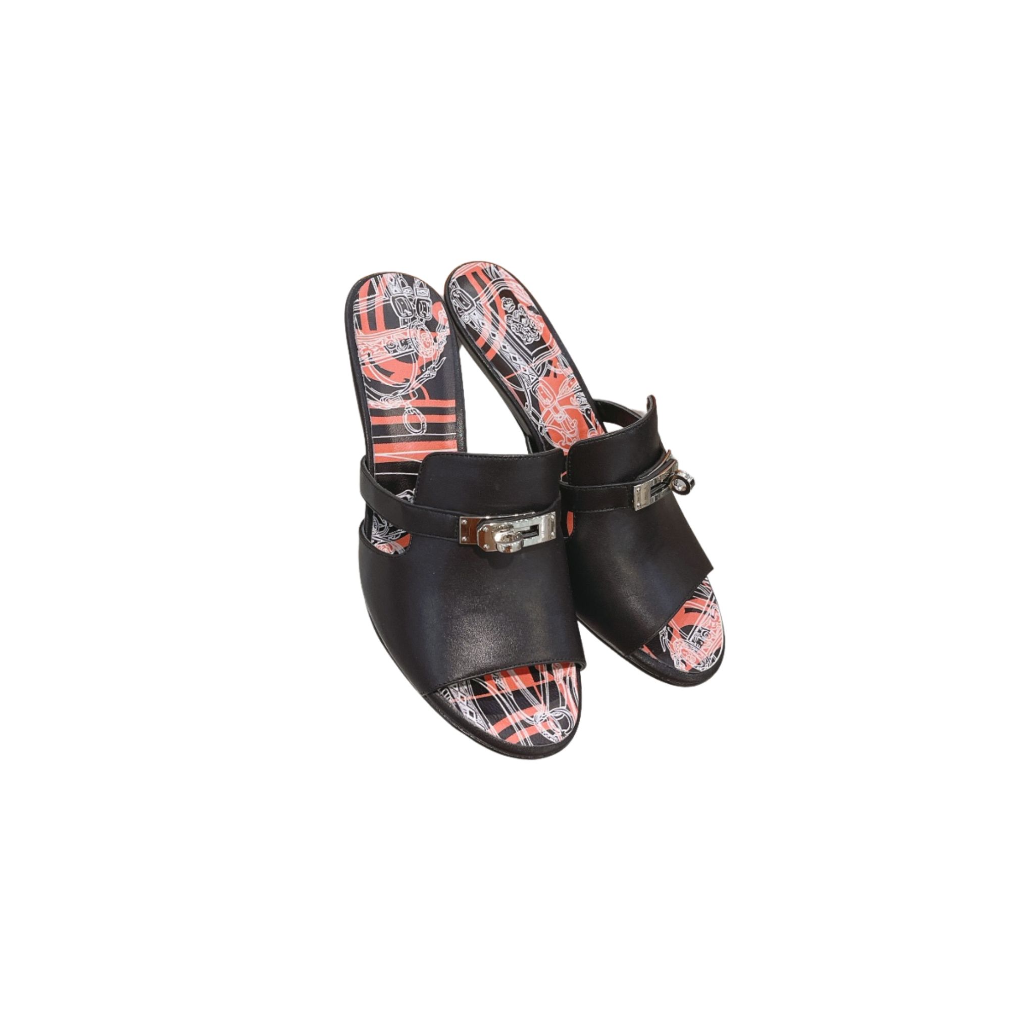 HERMES CUTE SANDAL BLACK H212221Z