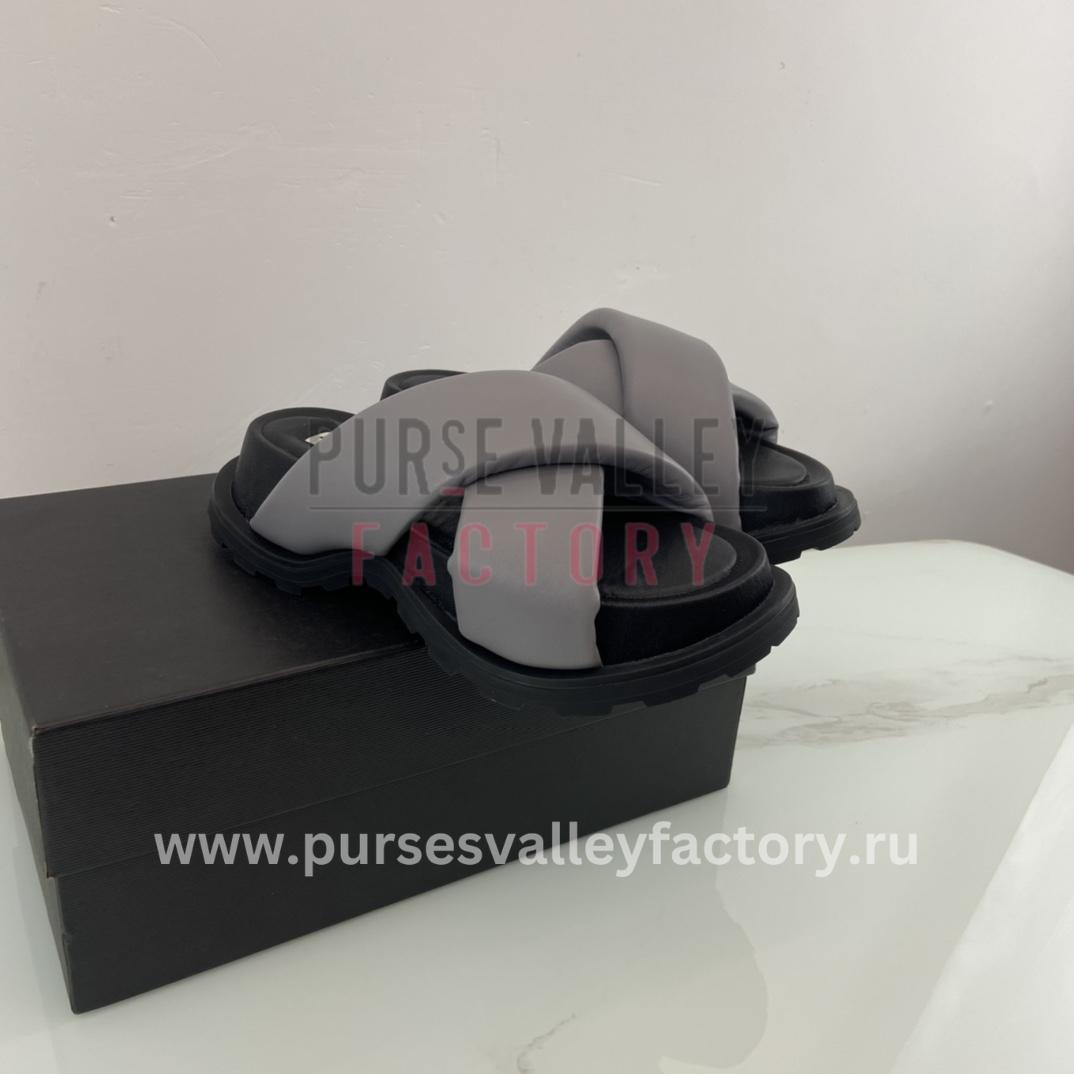 PVF_140923_JIL_SANDER_-mules_and_slides-1-3
