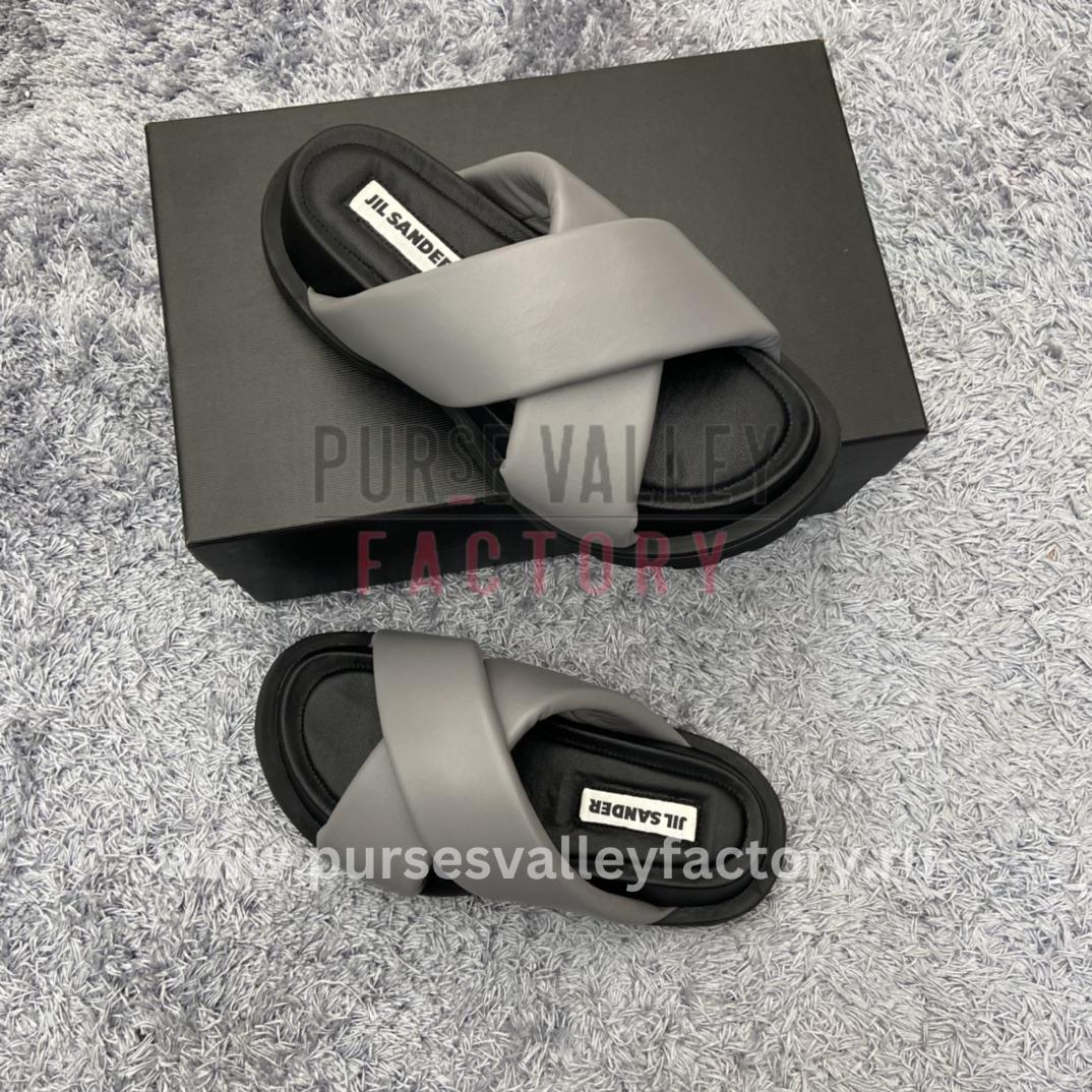PVF_140923_JIL_SANDER_-mules_and_slides-1-8