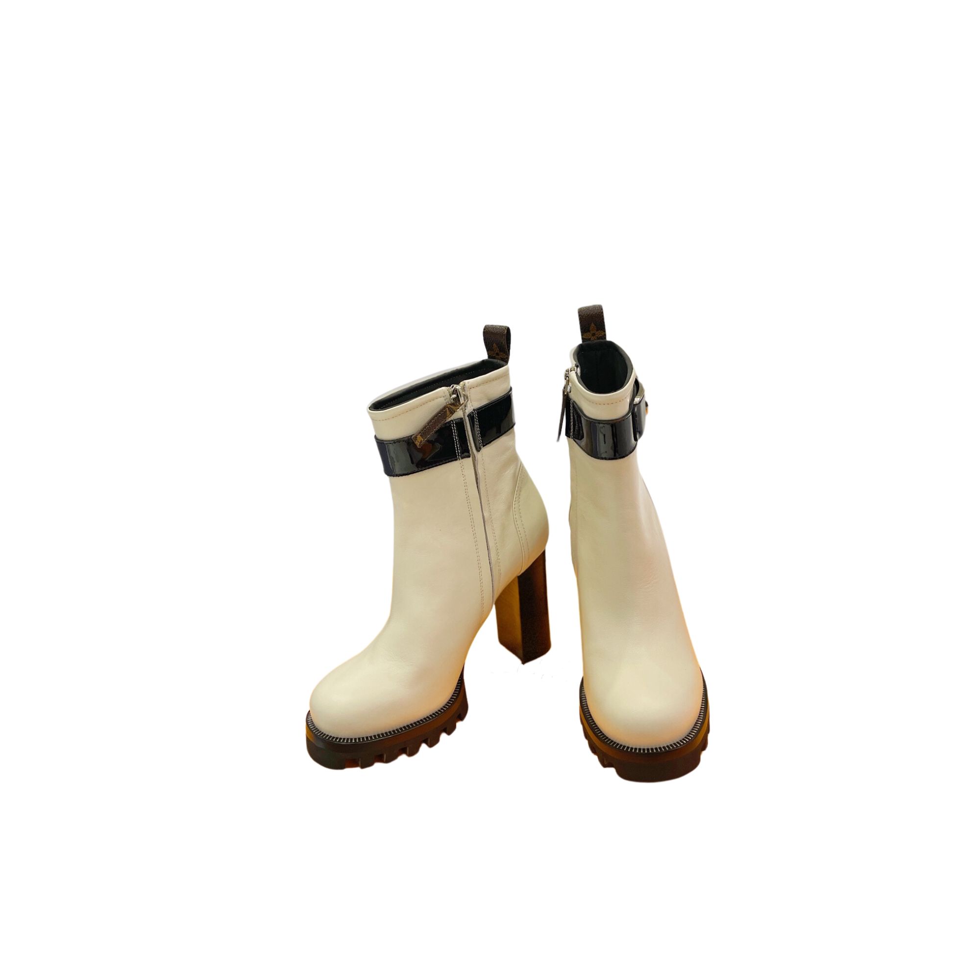 LOUIS VUITTON FAME PLATFORM ANKLE BOOT WHITE 1AABK2