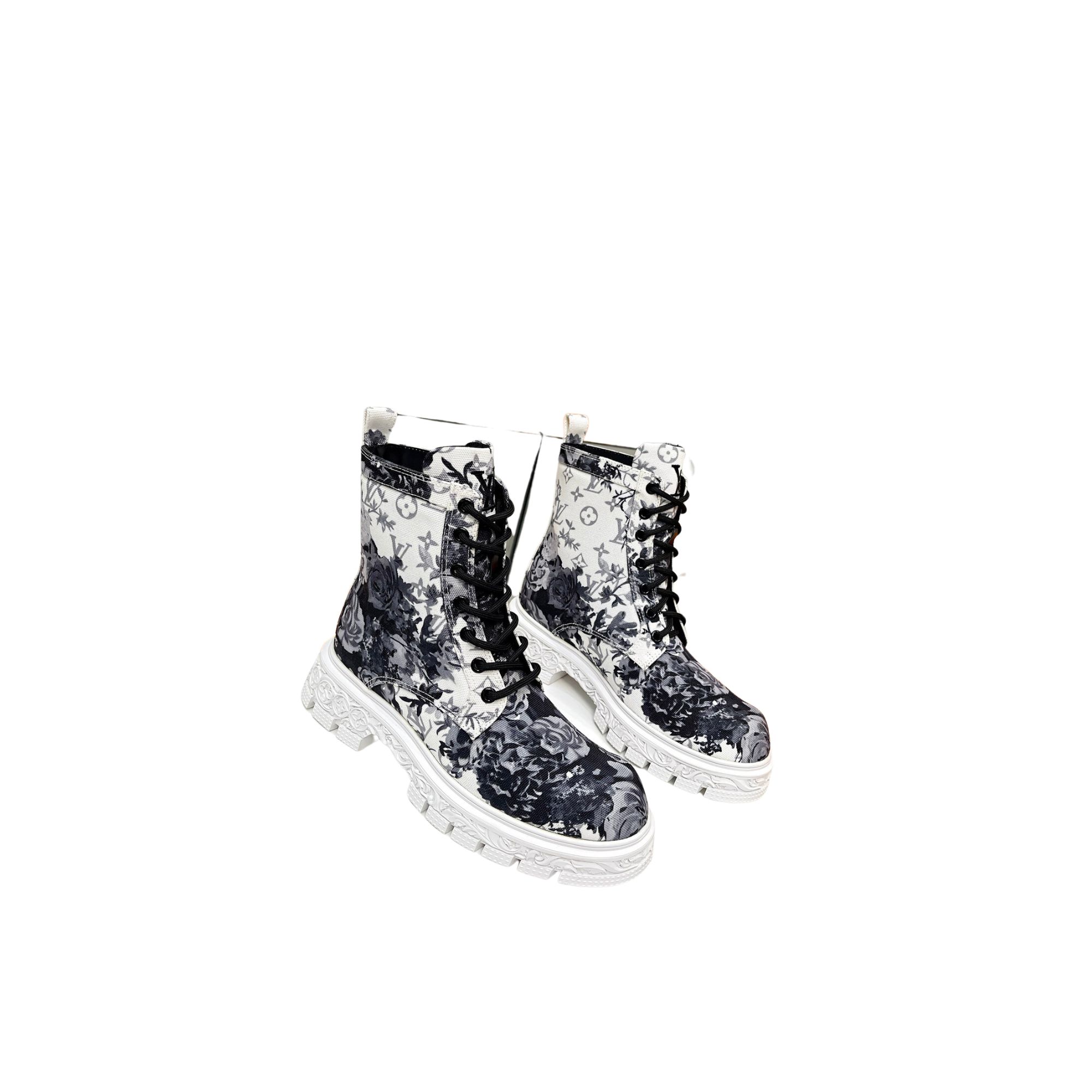 LOUIS VUITTON FLORAL ANKLE BOOTS WHITE 1A9HAC