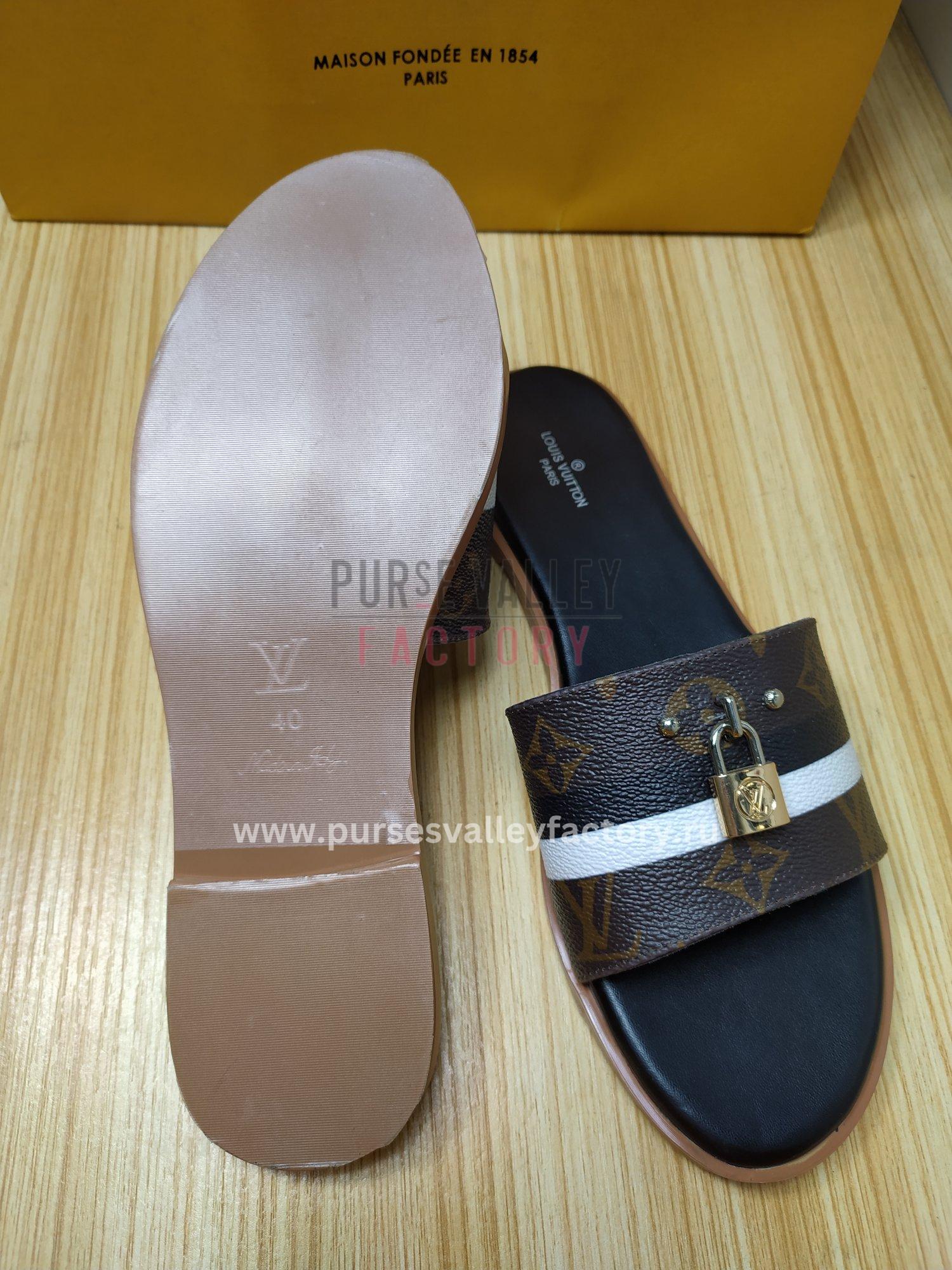 PVF_140923_LOUIS_VUITTON_-mules_and_slides-2-5