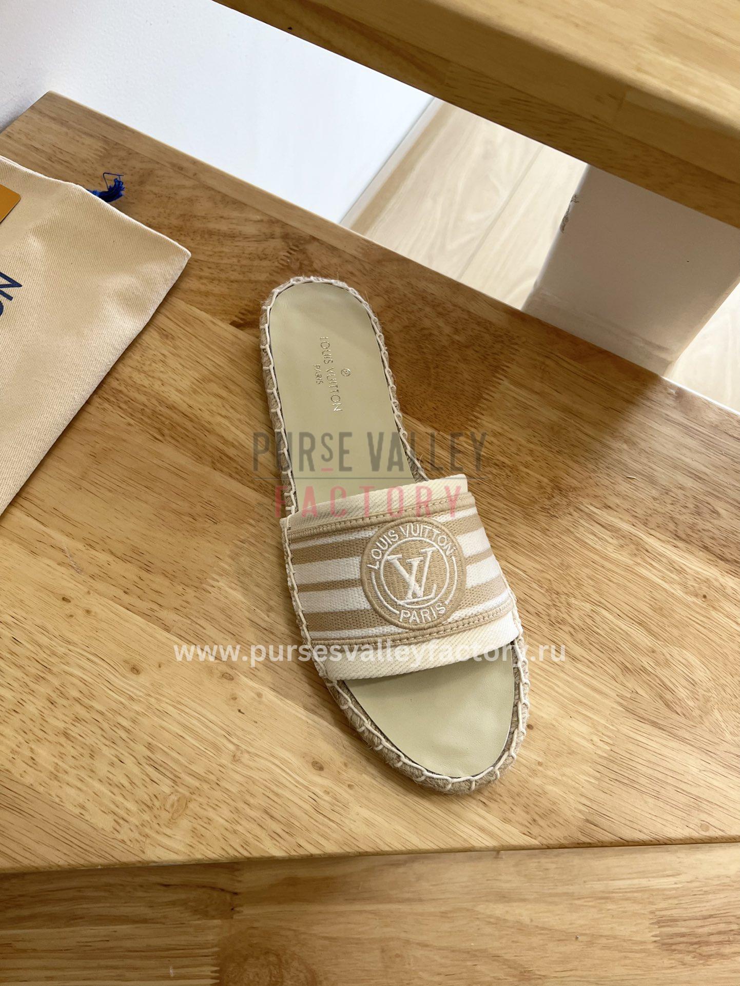 PVF_140923_LOUIS_VUITTON_-mules_and_slides-4-4