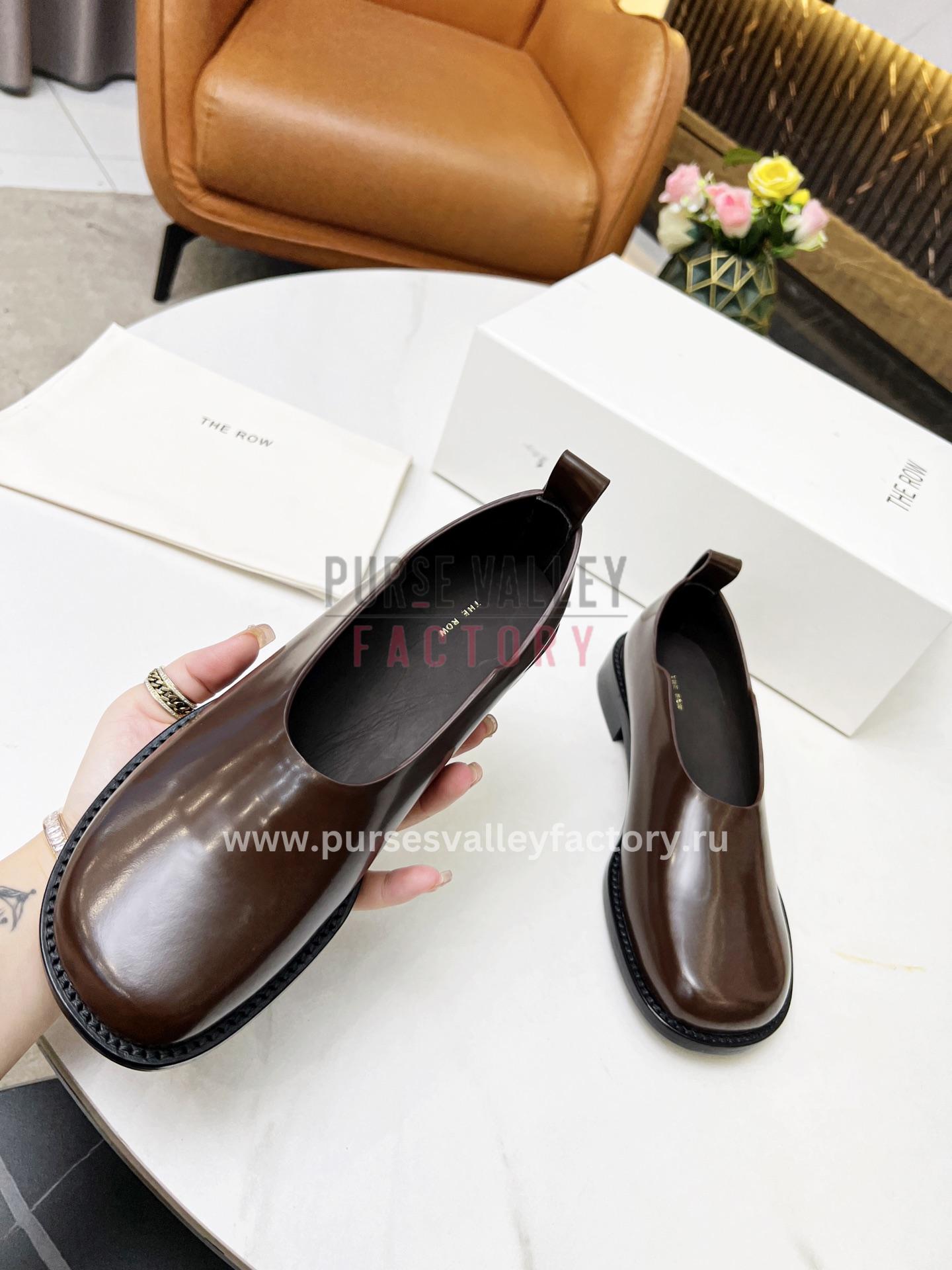 PVF_140923_THE_ROW_-loafers_and_ballerinas-1-5